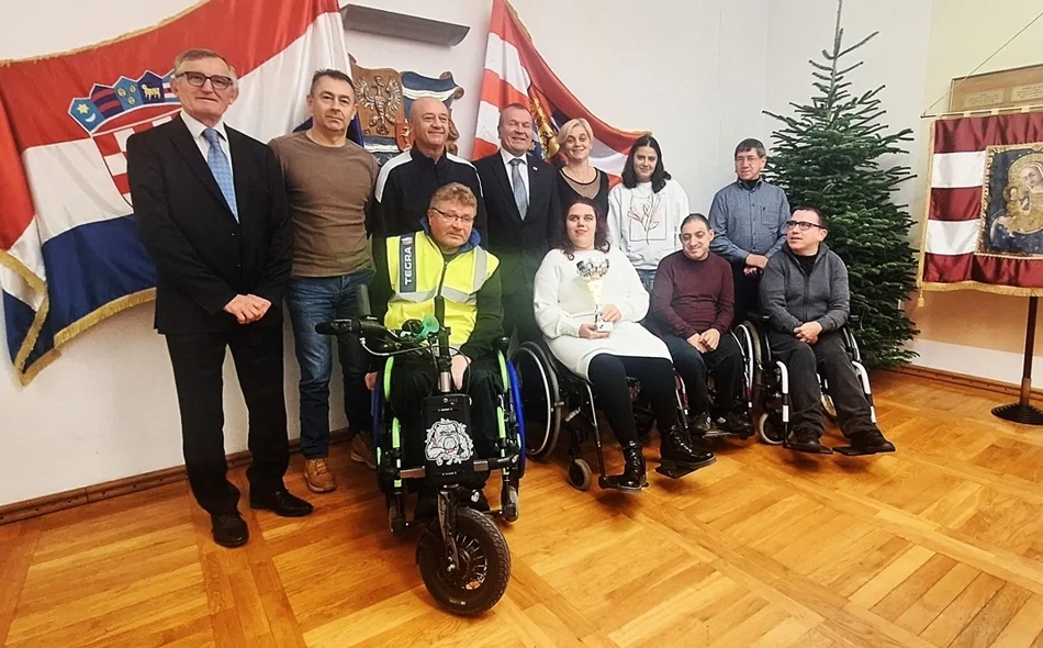 Župan Stričak članovima Boćarskog kluba cerebralne i dječje paralize Varaždin čestitao na odličnim rezultatima