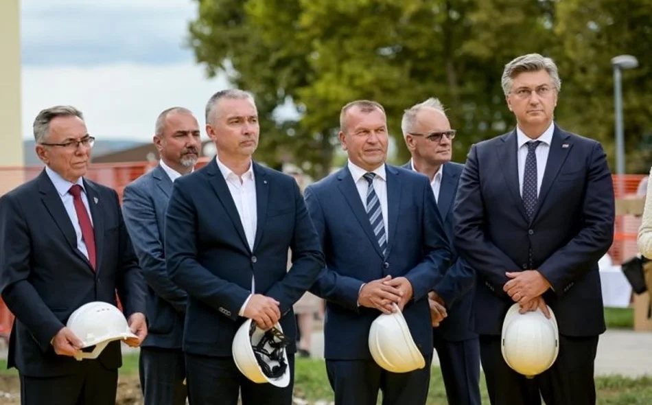 Počela dogradnja OŠ Ivanec, na polaganju kamena temeljca bio i premijer Plenković