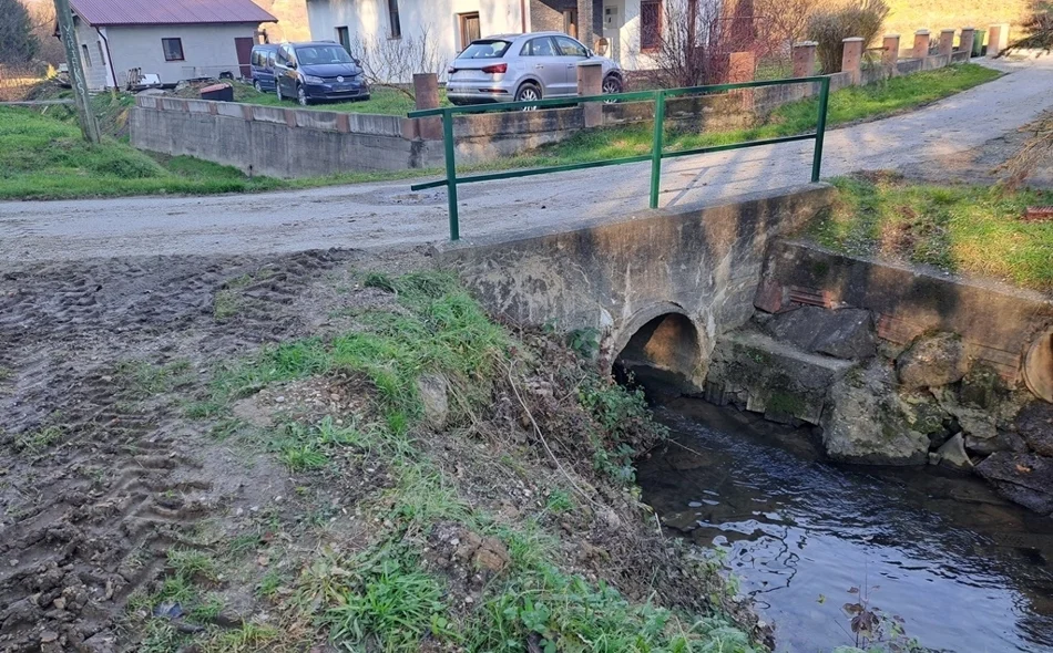 Potok Koruščak u naselju Remetinec