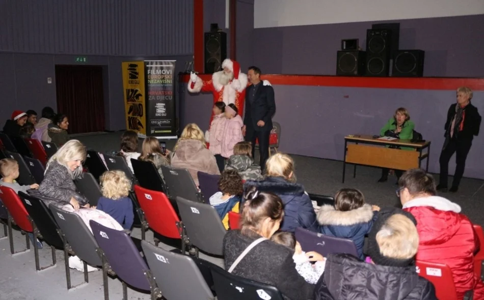 Nastavljena tradicija blagdanskog darivanja varaždinske djece socijalno ugroženog statusa