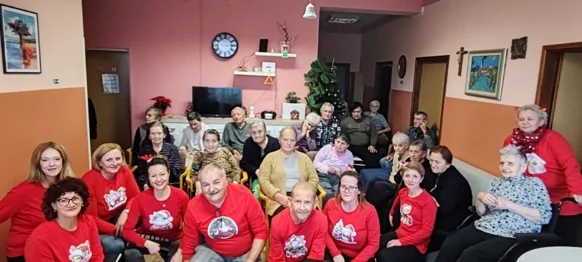 Vokalni sastav Acapella svojim pjevanjem oduševio štićenike Obiteljskih domova za starije