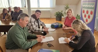 Potpisivanje ugovora o dodjeli studentskih stipendija u Općini Trnovec Bartolovečki