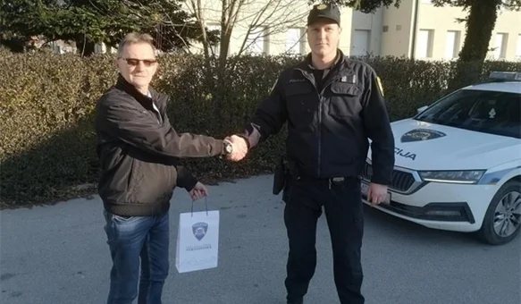 Nagrađeni uzorni vozač Stjepan Toma / Foto: PU varaždinska