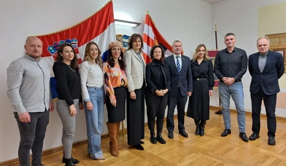 Učenici Medicinske škole Varaždin uključeni u dežurstvo na sportskim terenima