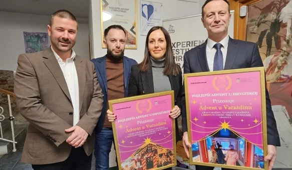 Priznanju su primi direktorica gradsku Turističke zajednice Jelena Toth i gradonačelnik Neven Bosilj