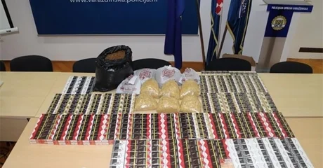 Policija pretražila stan 60-ogodišnjaka: pronašli 644 kutija cigareta i 11 kilograma duhana