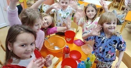 Mališani Dječjeg vrtića „Bambi“ iz Petrijanca u projektu „Naša mala knjižnica“