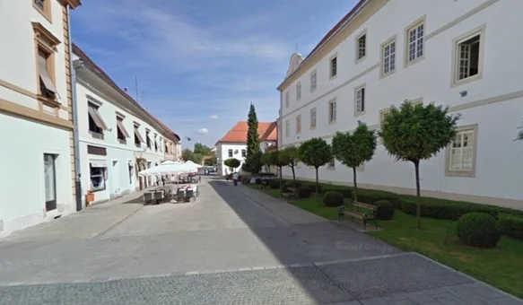 U ožujku se započinje s uređenjem Pavlinske ulice ispred katedrale i fakulteta