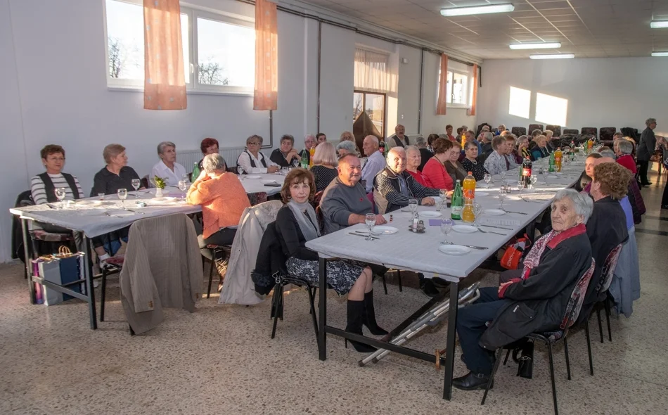 Članovi Udruge umirovljenika Gornji Kneginec okupili se na izvještajnoj skupštini