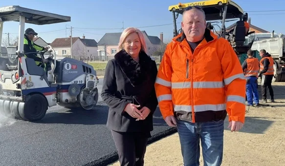 Uređuje se plato kod crkve u Trnovcu: Blatnjavo i vodom prekriveno parkiralište stvar je prošlosti!