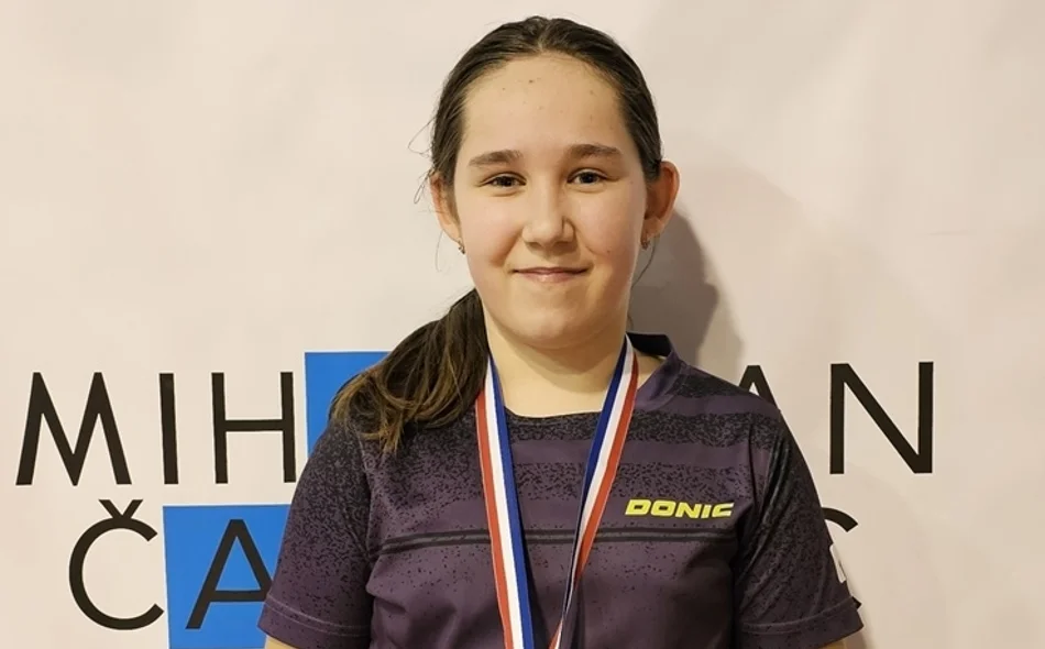 Stolni tenis: Mila Hrkec najbolja u sjevernoj regiji, klinceze Ida i Lea osvojile brončane medalje