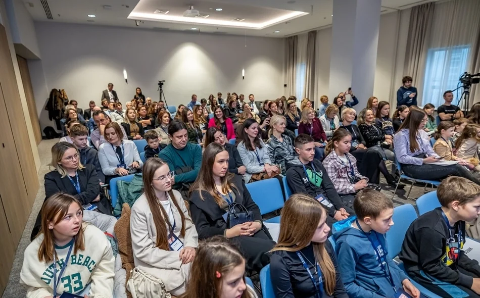 „Potraga za boljim internetom 2025.“: „Internet nudi brojne mogućnosti za učenje i zabavu, ali važno je znati ga koristiti na siguran način“