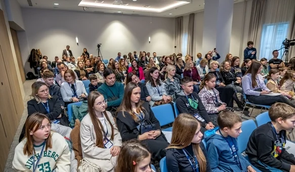 „Potraga za boljim internetom 2025.“: „Internet nudi brojne mogućnosti za učenje i zabavu, ali važno je znati ga koristiti na siguran način“