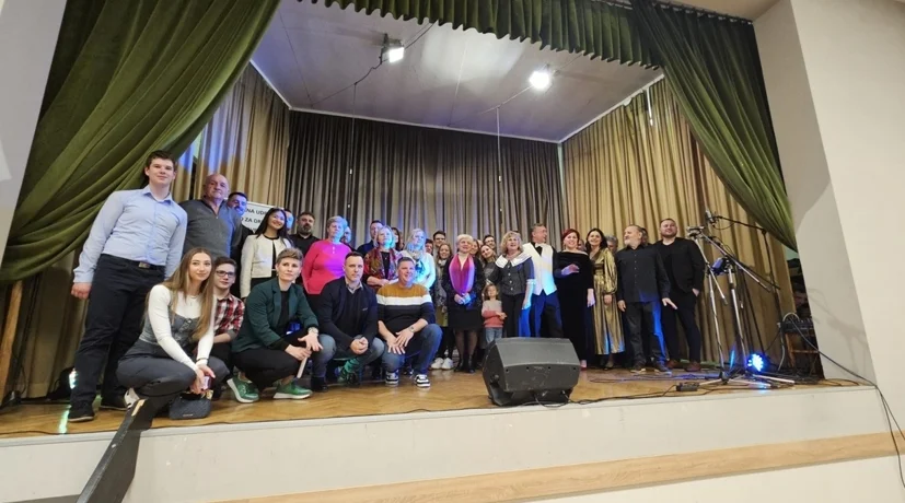 FOTO Pokazali da u nevolji mogu računati jedni na druge: na humanitarnom koncertu prikupili 4750 eura