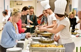 FOTO Bez zelja nema veselja u Gospodarskoj školi: učenici pripremili jela od zaštićenih proizvoda Varaždinske županije