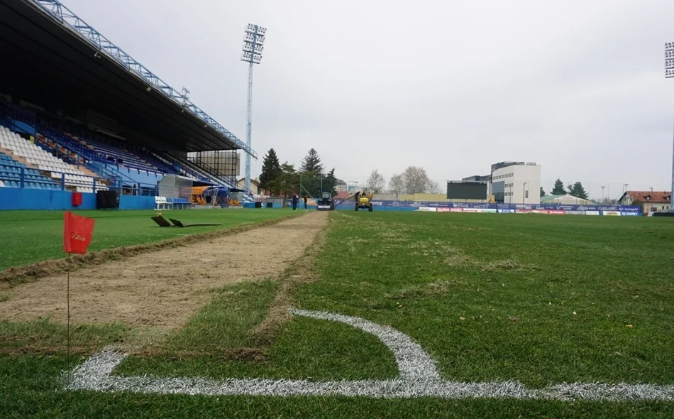 Nogometaši Varaždina će Dinamo dočekati na novome travnjaku: započeli radovi na glavnome terenu