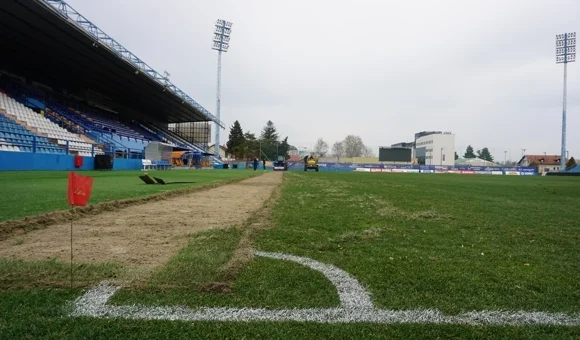 Nogometaši Varaždina će Dinamo dočekati na novome travnjaku: započeli radovi na glavnome terenu