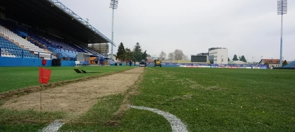 Nogometaši Varaždina će Dinamo dočekati na novome travnjaku: započeli radovi na glavnome terenu