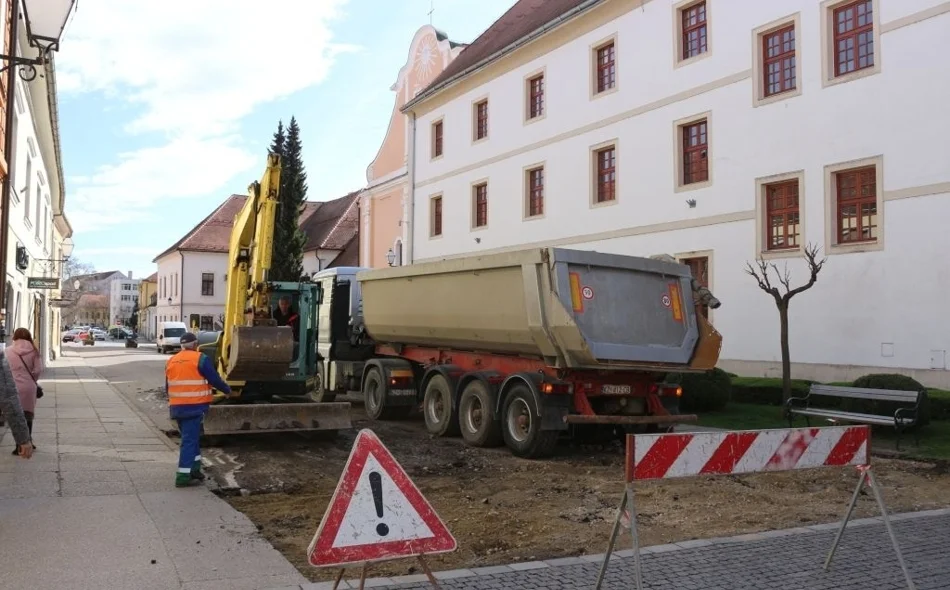 Započelo uređivanje Pavlinske ulice u Varaždinu, novo ruho najkasnije do 1. kolovoza