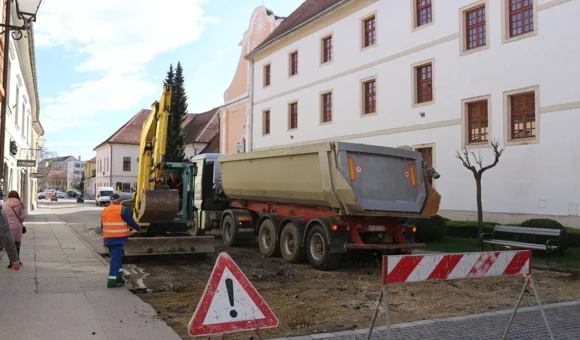 Započelo uređivanje Pavlinske ulice u Varaždinu, novo ruho najkasnije do 1. kolovoza
