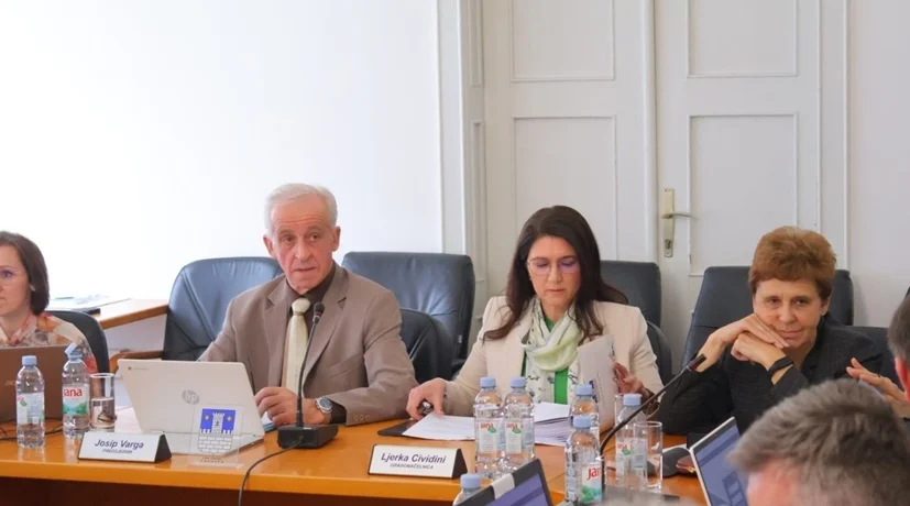 Gradsko vijeće donijelo odluku o dobitnicima gradskih priznanja, ali i povećao naknade za novorođenu djecu