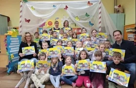 Toplički mališani iz Dječjeg vrtića &bdquo;Tratinčica&rdquo; o prometnom bontonu uče iz edukativne slikovnice &bdquo;Djeca u prometu kao pješaci i putnici&rdquo;