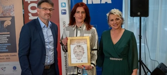 Nagrada je u ime Turističke zajednice grada Varaždina primila Smiljana Mlakar