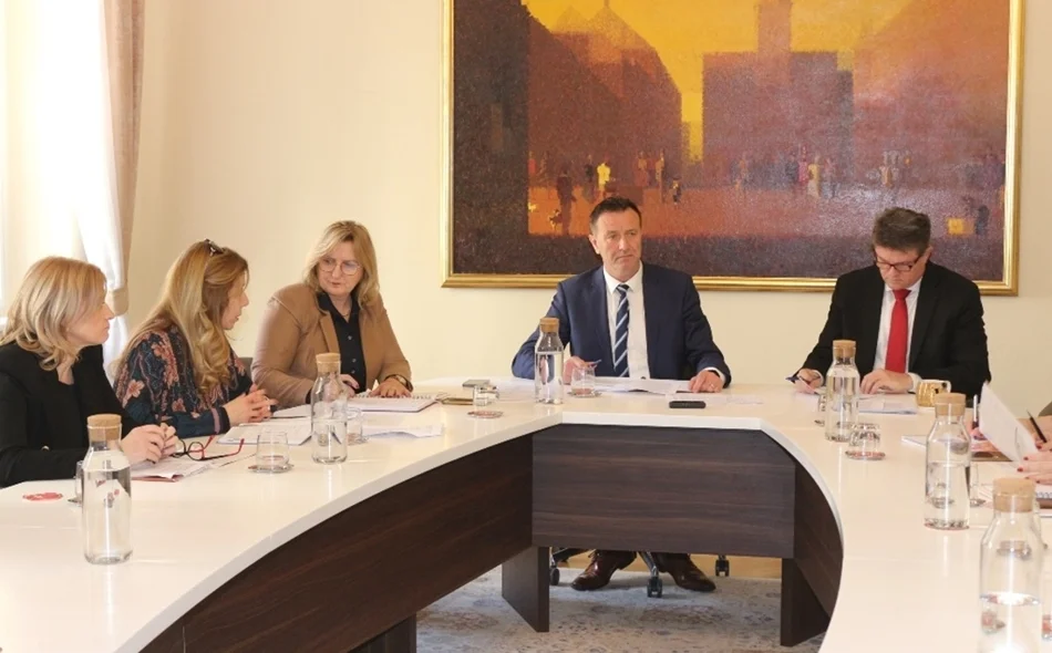 Grad Varaždin: umirovljenicima subvencioniranje cijene odvoza smeća, poduzetnicima i poljoprivrednicima potpore u poslovanju