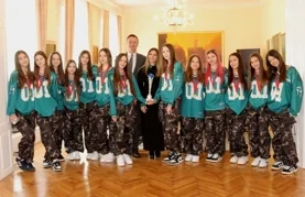 Članice Plesnog kluba Feel na prijamu kod varaždinskog gradonačelnika Nevena Bosilja