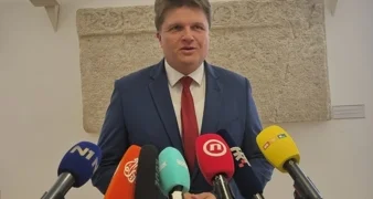 Miroslav Marković u Saboru: „Je li kandidat HDZ-a na lokalnim izborima Turudić ili Stričak?”