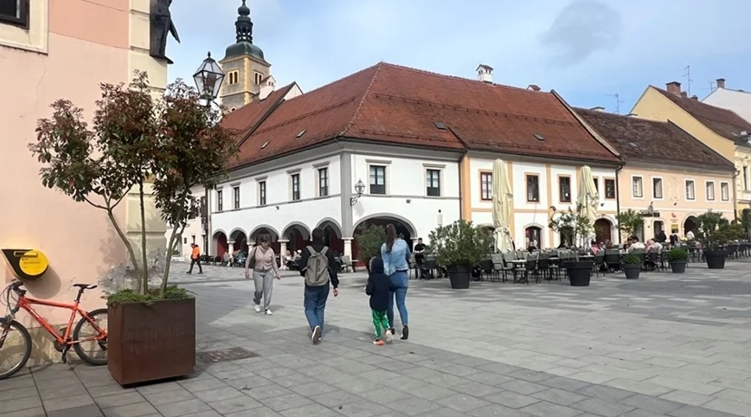 Varaždin uljepšale žardinjere i tegle sa stablima