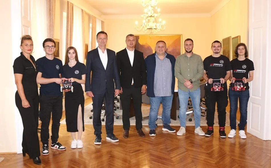 Varaždinski robotičari nakon Amerike na prijamu kod gradonačelnika