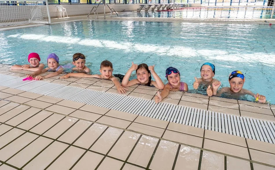 Mališani iz varaždinskih dječjih vrtića pokazali su snalažljivost u bazenu