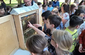 Obilježen Svjetski dan pčela: Djeca iz Kneginca podsjetila na važnost oprašivača