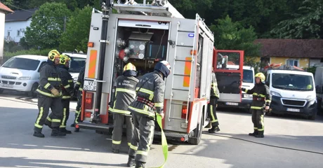 Vatrogasci u vježbi iz tvornice spašavali troje radnika