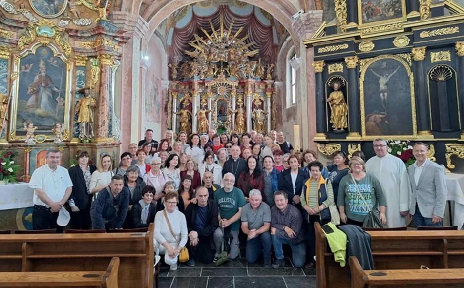 Caritasovi djelatnici na zajedničkom izletu u Karlovačkoj županiji i Samoboru