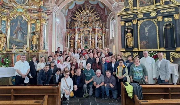 Caritasovi djelatnici na zajedničkom izletu u Karlovačkoj županiji i Samoboru
