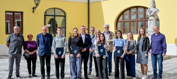 Učenici Prve gimnazije Varaždin među najboljima na svijetu u informatici i matematici