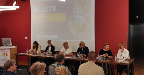 Udruga ZIPKA okupila stručnjake i udomitelje povodom Nacionalnog dana udomiteljstva