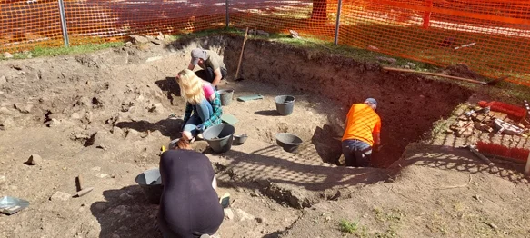 Arheolozi pronašli keramiku, stakleno posuđe i rimski novac