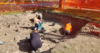 Arheolozi pronašli keramiku, stakleno posuđe i rimski novac