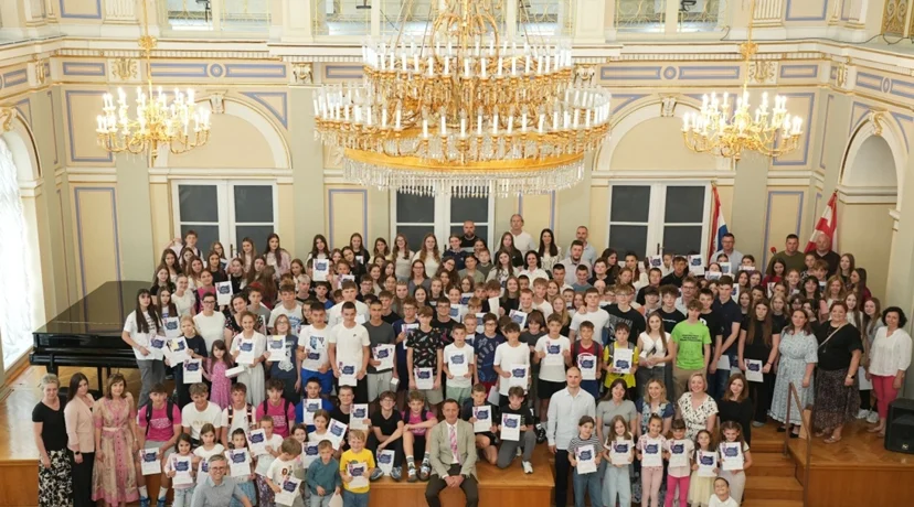 FOTO Nagrađeni najbolji učenici varaždinskih osnovnih škola
