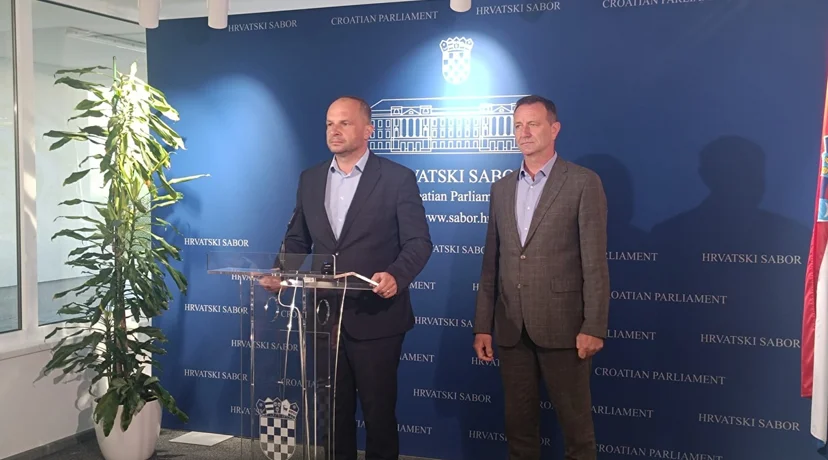 Siniša Hajdaš Dončić i Neven Bosilj na konferenciji za novinare u Hrvatskom saboru