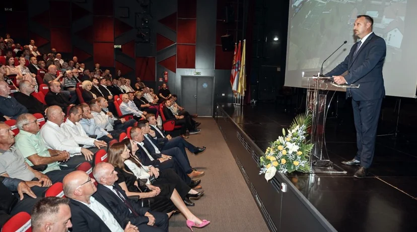 Jenkač: &quot;Korak po korak, gradimo Novi Marof kao sredinu ugodnog življenja i sigurnih ulaganja&quot;