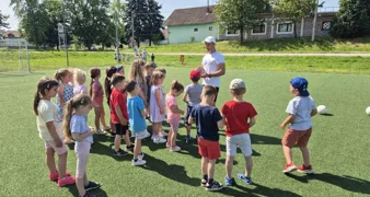 Mališani vrtića Bambi Sračinec okušali se u nogometu