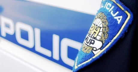 Pijani biciklist završio na asfaltu pa u bolnici