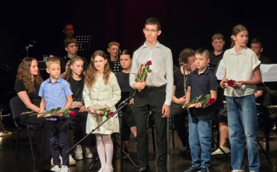 Nagrađeni učenici Umjetničkog odjela Osnovne škole Novi Marof