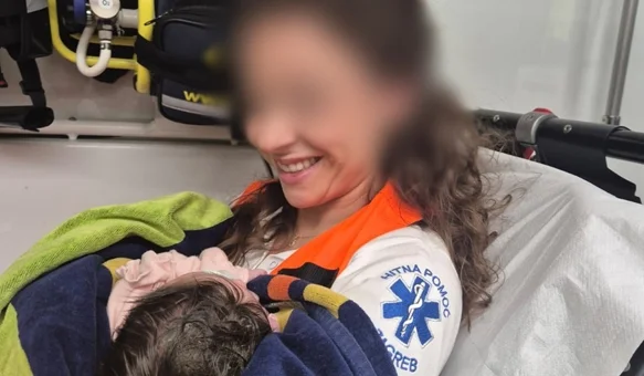 Spašena beba ostavljena u „Prozoru za život”