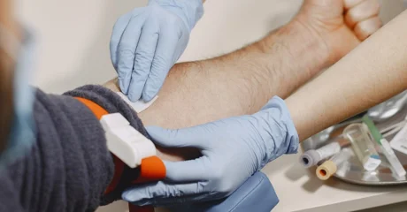 Darujte krv i spasite život: Niske zalihe tri krvne grupe