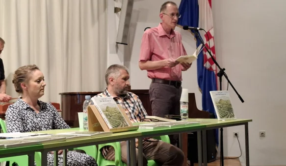 AUDIO Predstavljena nova zbirka pjesama Darka Fodera